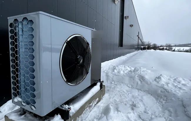 Unidad exterior · funcionando con nieve